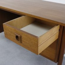 HMF - deens bureau 3