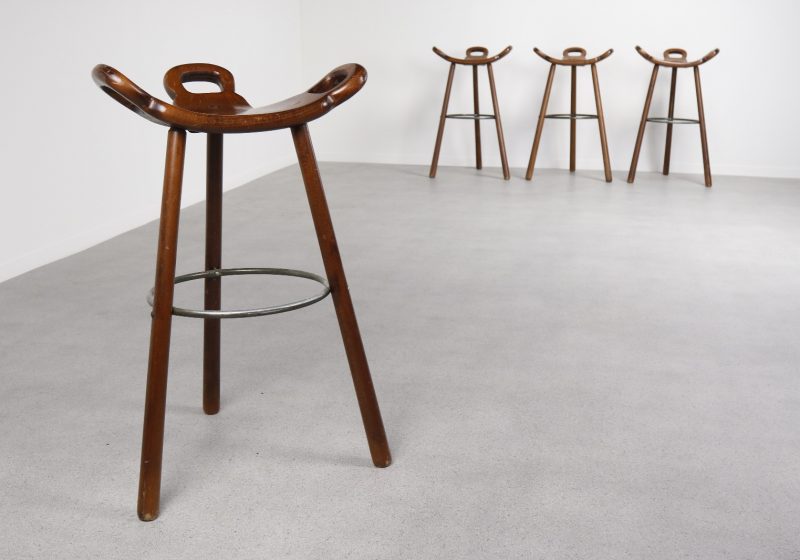 Spanish brutalist bar stools 1