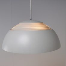 Arne Jacobsen - Louis Poulsen AJ Royal hanging lamp 3