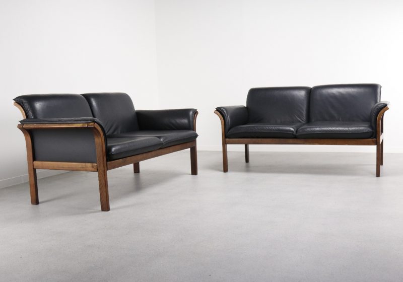 Danish design - leather sofas 1