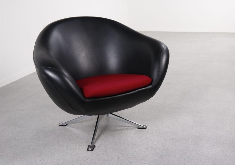 Dutch design swifel easy chair 1