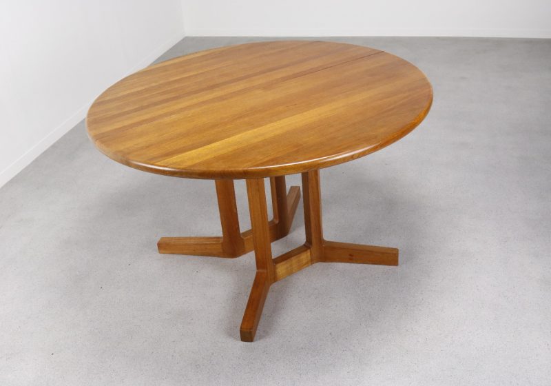 Johannes Andersen - extendable dining table 1