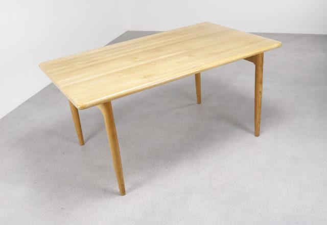 Niels Otto Møller - J L Møller dining table 1