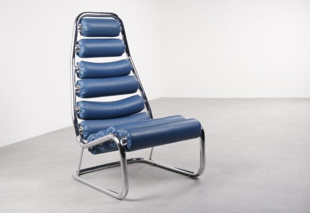 Space Age mid century lounge chair 1