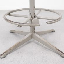 Friso Kramer - Ahrend de Cirkel mid century stool 5