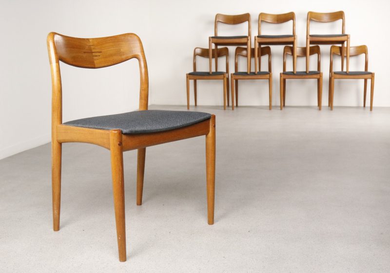 Johannes Andersen - Uldum mobelfabrik mid century Danish dining chairs - vintage design Deense eetkamerstoelen 7