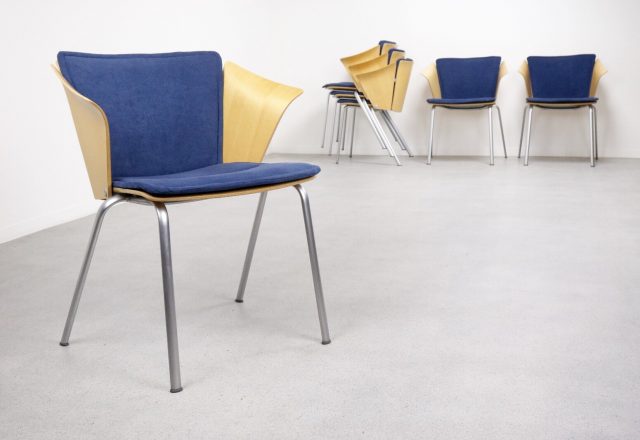 Vico Magistretti - VM3 - Fritz hansen plywood dinner office chairs 1990s - vintage design stapelstoelen 1