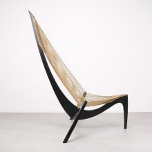 Jørgen Høvelskov \\' Harp \\' chair - Christensen & Larsen Møbelhadvaerk - Mid century Danish sculptural lounge chair with original flag halyard 1968 - Vintage Deens design fauteuil 1960s 4