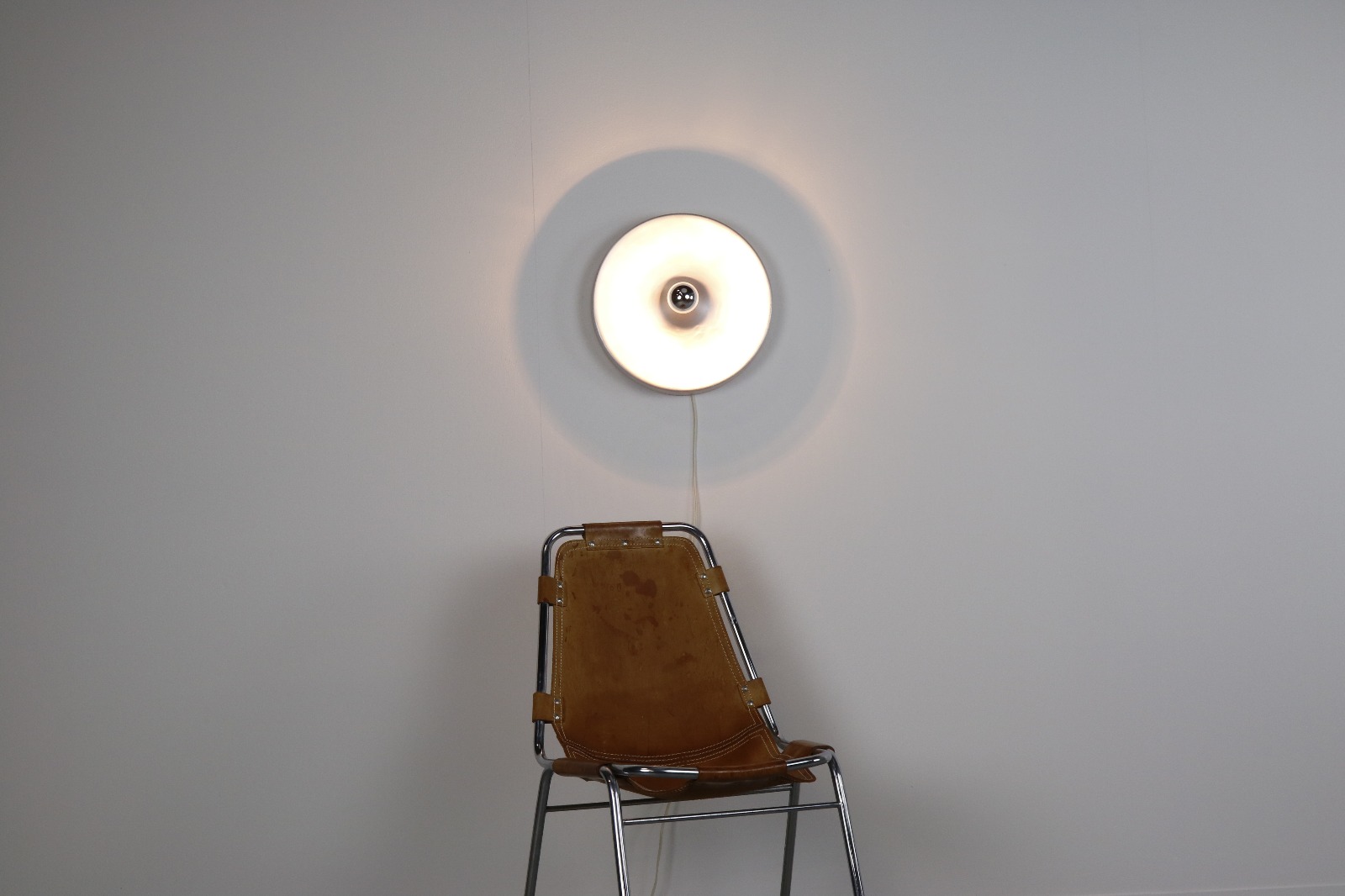 Charlotte Perriand – 'Les Arcs' wall lamp – Studio Alium