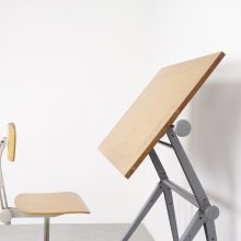Friso Kramer & Wim Rietveld - Reply drawing board drafting table with workshop chair - Ahrend de Cirkel - Mid century Dutch industrial design 1960s - Vintage industriele Tekentafel + atelierstoel 2