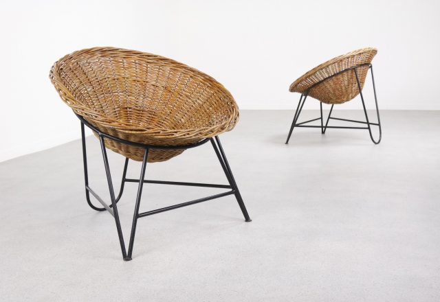 Mathieu Mategot - Wicker rattan lounge chairs - Mid century French design 1950s 1960s - Vintage design rieten rotan fauteuil 1