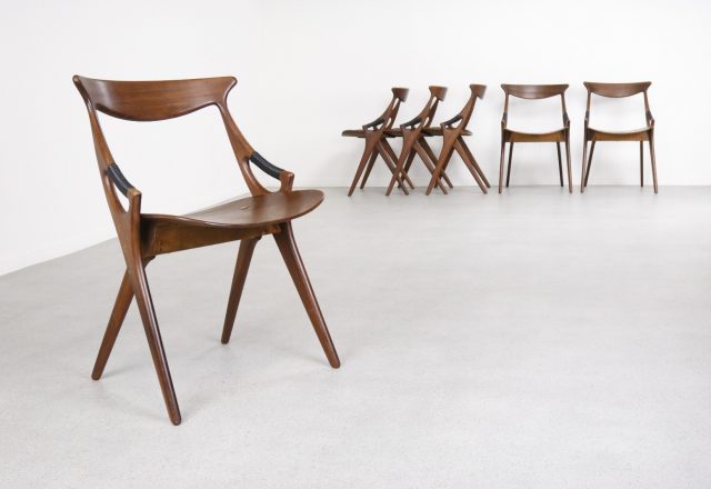 Arne Hovmand Olsen \\' Model 71 \\' Mogens Kold sculptural mid century Danish dining chairs 1950s 3