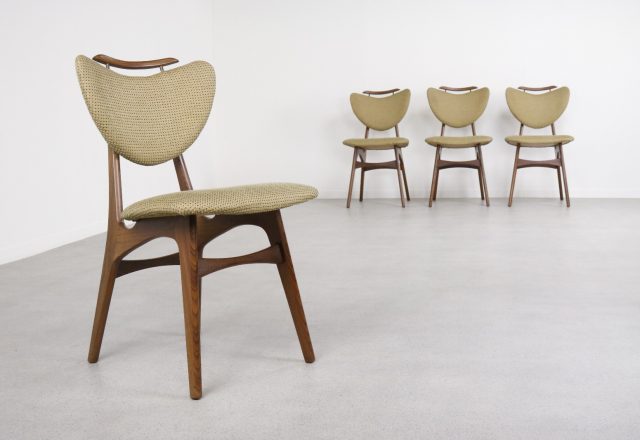 Louis van Teeffelen Webe style dining chairs - Vintage Dutch design heart shaped - Vintage Nederlands design eetkamerstoelen 1