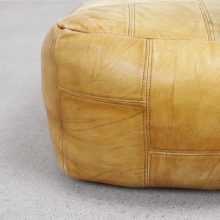 Vintage De Sede patchwork ottoman - Mid century Swiss buffalo leather foot stool 1960s 1970s - Vintage design lederen pouf 6