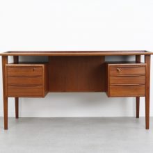 Peter Løvig Nielsen - Lovig Dansk 1960s - Mid century solid teak Danish free standing writing desk - Vintage Deens design massief teak bureau 3