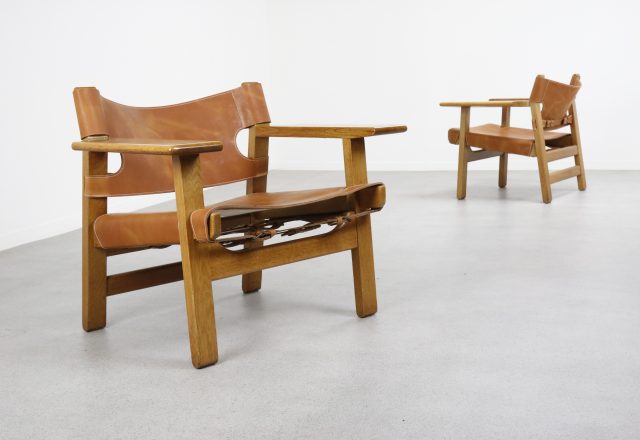 Vintage pair Borge Mogensen Spanish lounge chairs by Fredericia Denmark 1950s - Mid century Danish design leather oak 1