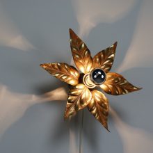 single flower Willy Daro - Massive Belgium - Mid century Brass floral wall lamps Hollywood regency style - Vintage design messing wandlamp 1970s 7