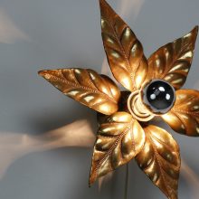 single flower Willy Daro - Massive Belgium - Mid century Brass floral wall lamps Hollywood regency style - Vintage design messing wandlamp 1970s 8