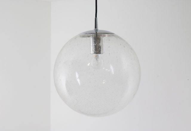 Large Peill & Putzler bubble glass german design hanging lamp 1970s - Mid century globe light 10