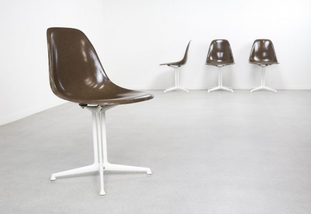 Charles & Ray Eames La Fonda chocolate dining chairs Herman Miller 1960s - Mid century fiberglass chair 1