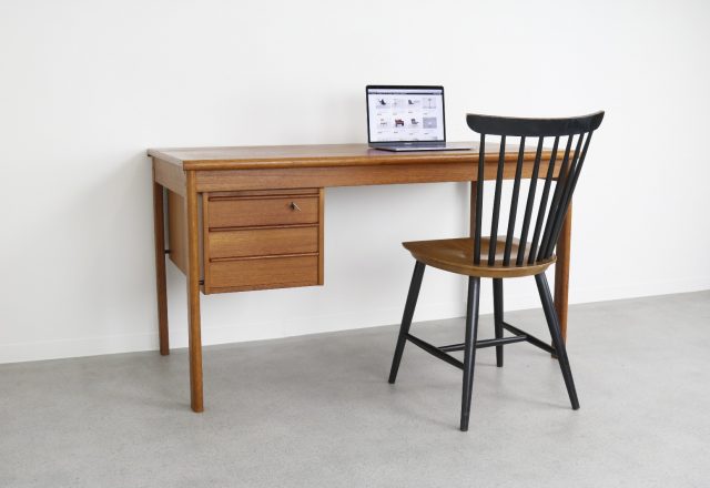 Peter Løvig Nielsen slide top desk - Løvig Dansk 1960s - Mid century solid teak Danish writing desk - Vintage Deens design massief teak bureau 2