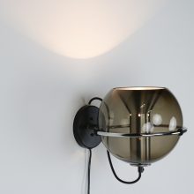 Frank Ligtelijn C-1512.20 Globe wall light Raak Amsterdam 1960s - Mid century Dutch design smoked - Vintage Nederlands design wandlamp 2