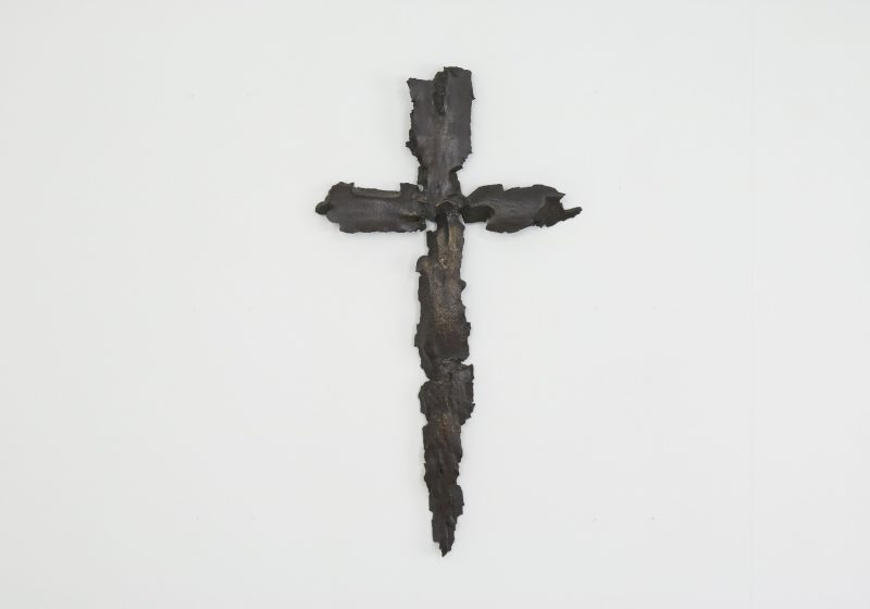 Large Brutalist cross in bronze - Mid century Brutalist wall sculpture 1960s - Vintage kruis wandsculptuur in brons 1