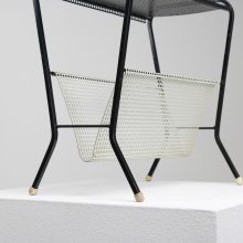 Vintage Tjerk Reijinga Pilastro Dutch design industrial perforated metal magazine rack 1960s - Vintage Nederlands design industrieel lectuurbak 4