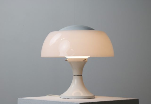 Rare vintage Gaetano Sciolari Ecolight : Valenti desk lamp 1968 - Mid century Italian design mushroom table lamp arcylic metal glass 2