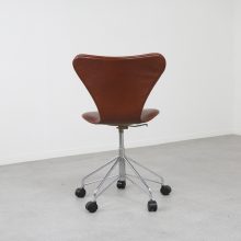 Vintage 3117 serie 7 office chair by Arne Jacobsen Fritz Hansen in leather Denmark 1980s - Vintage Deense vlinderstoel bureaustoel 7