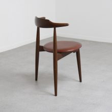 Vintage Hans J Wegner \\'Heart\\' chair Fritz Hansen - stained oak & leather Denmark 1950s - Mid century Danish leather dining chair 1