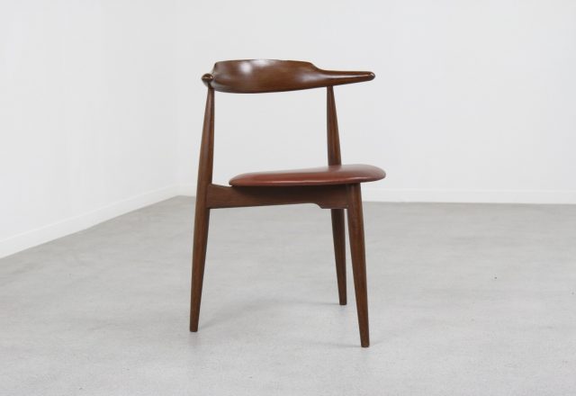 Vintage Hans J Wegner \\'Heart\\' chair Fritz Hansen - stained oak & leather Denmark 1950s - Mid century Danish leather dining chair 5