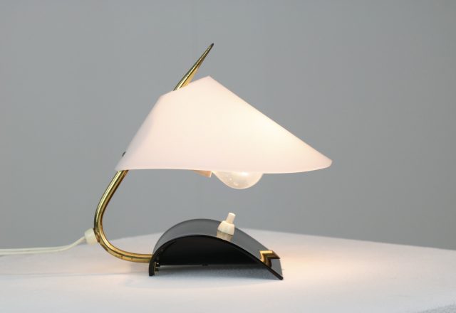 Vintage Italian desk lamp - brass lucite and plastic 1960s Angelo Lelli Stilnovo style 1