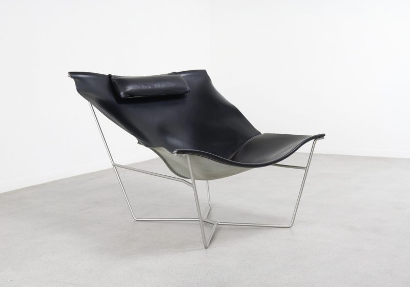 David Weeks black leather Semana sling lounge chair No. 501 Habitat modern U.K. design 1990 1