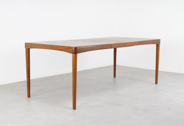 Henry W. Klein for Bramin 1960s 1970s extendable Danish dining table teak 1