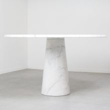 Mid century round Italian Carrara marble dining table in the manner of Angelo Mangiarotti 1970s Skipper Eros style 4