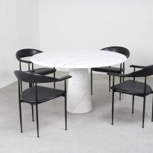 Mid century round Italian Carrara marble dining table in the manner of Angelo Mangiarotti 1970s Skipper Eros style 6