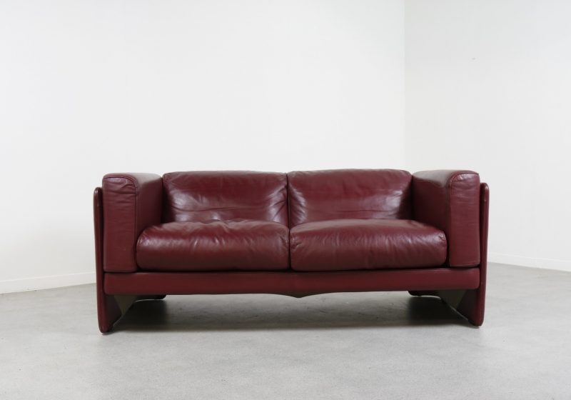 Vintage Tito Agnoli Le Chapanelle sofa Poltrona Frau oxblood red leather 1980s Mid century Italian design seating 1