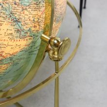 Large vintage illuminated brass globe in Hollywood regemcy style by JRO Verlag Multi-Globes Germany 1970s 1