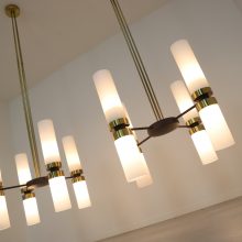 Large mid century chandeliers in brass metal & opaline glass - Arredoluce Stilnovo Raak Amsterdam 1960s 12