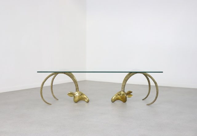 Vintage Hollywood regency style brass coffee table in the manner of Alain Chervet Ibex head - 1970s French design 8