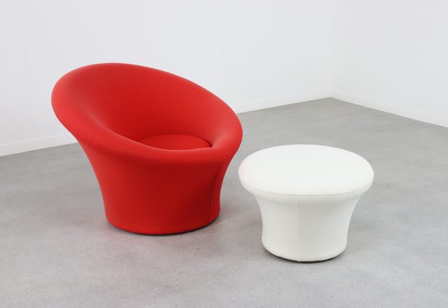 Vintage Pierre Paulin Mushroom lounge chair + ottoman poof stool Artifort 1960s Dutch design 4