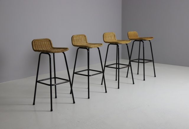 Dirk van Sliedregt - Rohe Noordwolde vintage Nederlands design barkrukken - mid century Dutch design wicker bar stools 1960s 3