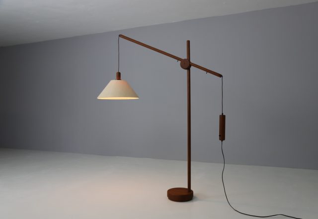 Vintage Danish counterbalance floor lamp in solid teak 1960s Mid century Danish design lighting 1