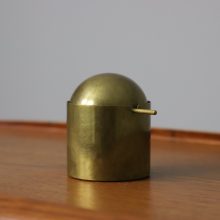 Arne Jacobsen Stelton Cylinda line rare first edition vintage patinated brass revolving ash tray 1968 1960s misattributed to the SAS hotel copenhagen 2