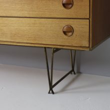 Rare William Watting Wim Crouwel cabinet sideboard by Fristho Franeker in teak & brass, 1954 1950s Vintage modernist Dutch design 3