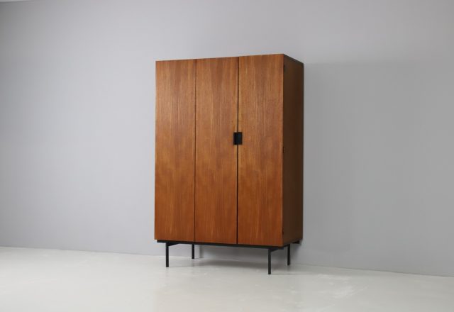 Cees Braakman KU10 wardrobe cabinet in teak Japanse series for Pastoe 1950s Vintage mid century Dutch design 1