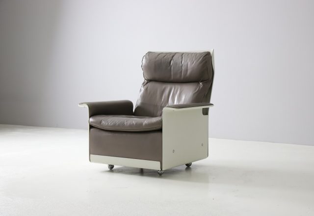 Dieter Rams vintage leather 620 Chair Programme for Vitsœ 1962 Mid century German design lounge chair Vitsoe 1