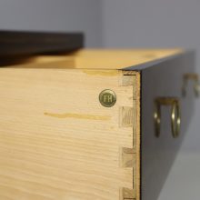 Early Fritz Hansen chest of drawers in brass and lacquered mahogany 1940s vintage Danish design cabinet 4