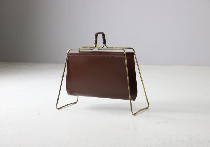 Carl Auböck vintage magazine rack in patinated brass & leather for Illums Bolighus Denmark 1950s mid century Austrian Danish design magazine holder 1